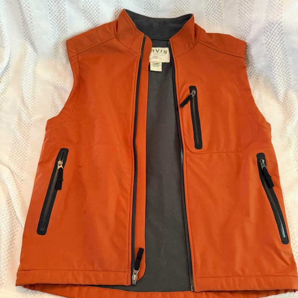 new orvis orange vest w/ pockets size Medium